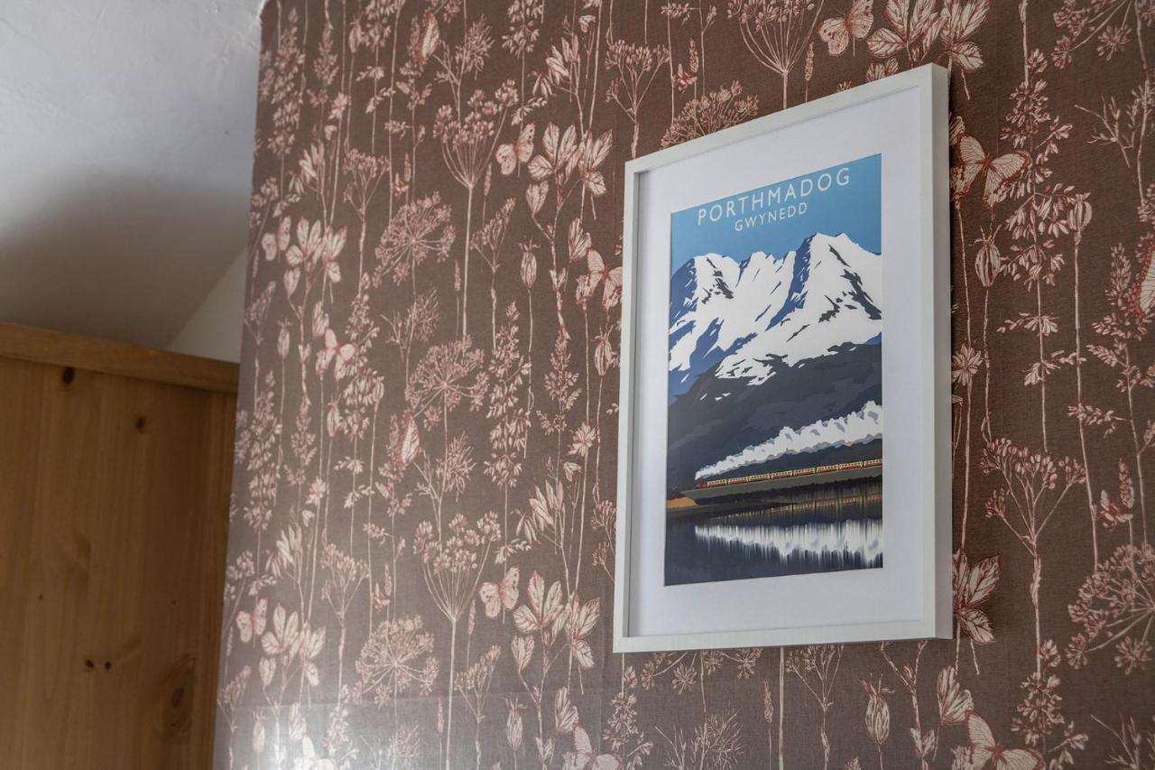 Homely Cottage With Garden And Mountain-View Blaenau Ffestiniog Exterior photo