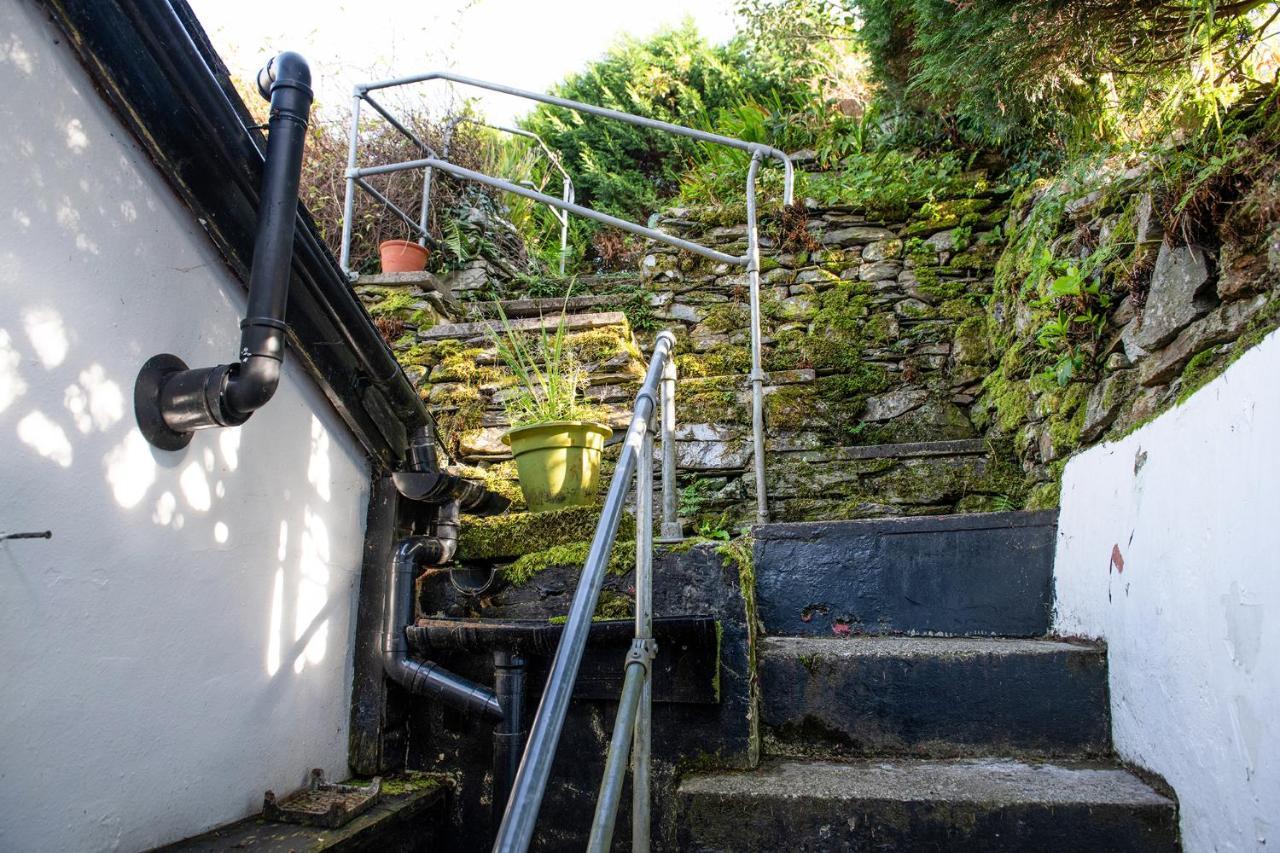 Homely Cottage With Garden And Mountain-View Blaenau Ffestiniog Exterior photo